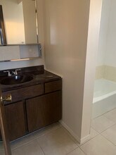 2220 E Murray Holladay Rd in Holladay, UT - Building Photo - Building Photo