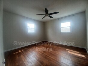 311 Maple St in Crown Point, IN - Building Photo - Building Photo