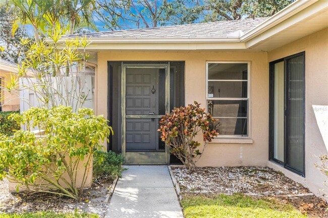 4212 Center Gate Ln in Sarasota, FL - Building Photo - Building Photo
