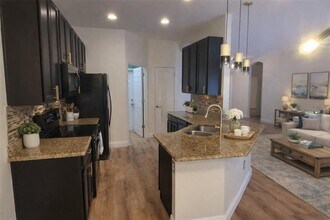 756 Star Magnolia Dr in Kissimmee, FL - Building Photo - Building Photo