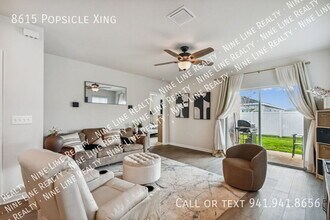 8615 Popsicle Xing in Parrish, FL - Building Photo - Building Photo