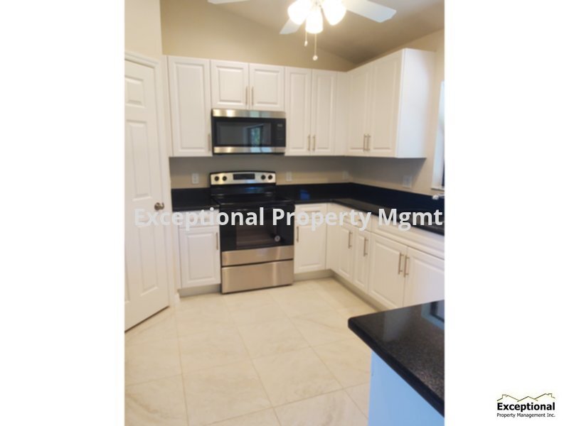 3414 SE 15th Pl in Cape Coral, FL - Building Photo