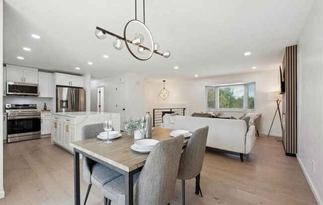 3247 S Newland St in Lakewood, CO - Building Photo - Building Photo