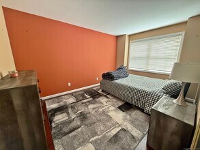 482 Mica Ct in Shelton, CT - Building Photo - Building Photo