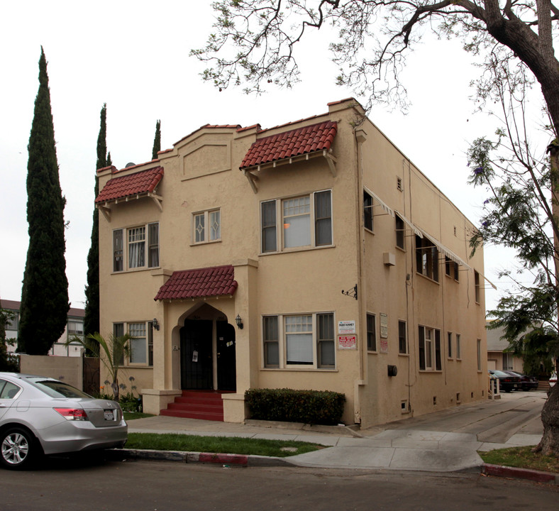 1900 E 5th St in Long Beach, CA - Building Photo