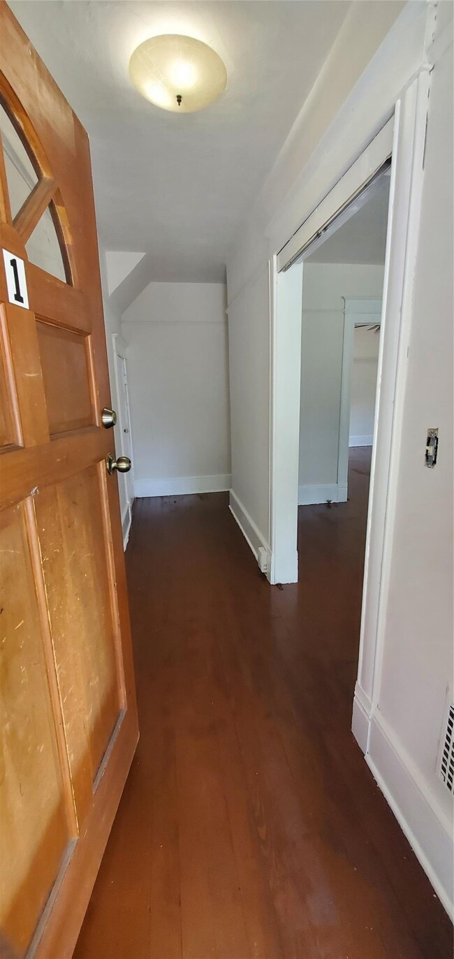 7 Gray St in Poughkeepsie, NY - Building Photo - Building Photo