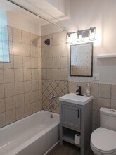 5701 S Winchester Ave in Chicago, IL - Building Photo - Building Photo
