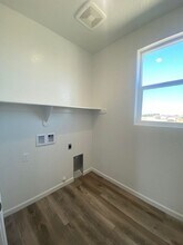 1105 W Sedona Ave in Visalia, CA - Building Photo - Building Photo