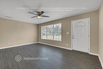 1650 Cezanne Dr W in Jacksonville, FL - Building Photo - Building Photo