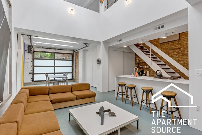 property at 2231 N Wayne Ave