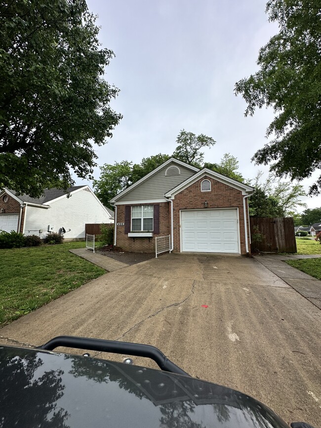 property at 499 Sivley Rd