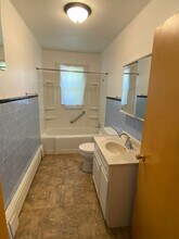 106 8th St NW in Mandan, ND - Building Photo - Building Photo