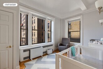 525 W End Ave in New York, NY - Building Photo - Building Photo