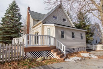 664 Grant St in Watertown, NY - Building Photo - Building Photo