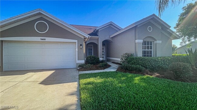7602 Citrus Hill Ln in Naples, FL - Building Photo - Building Photo