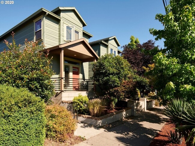 property at 5325 NE 33rd Ave