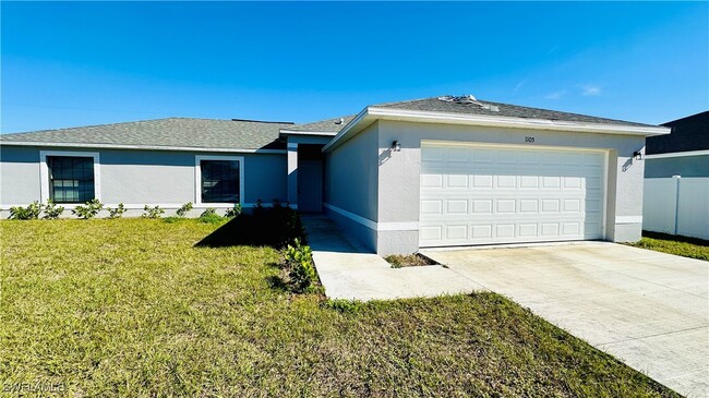 1105 NE 6th Pl in Cape Coral, FL - Foto de edificio - Building Photo