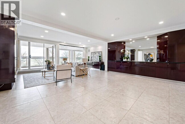 2015 Beach Ave in Vancouver, BC - Building Photo - Building Photo