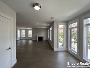 20 Marion St, Unit 46 in Brookline, MA - Building Photo - Building Photo