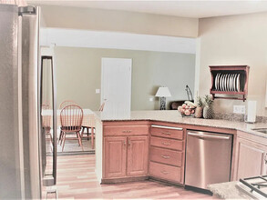 2475 Charros Rd in Sandy, UT - Building Photo - Building Photo