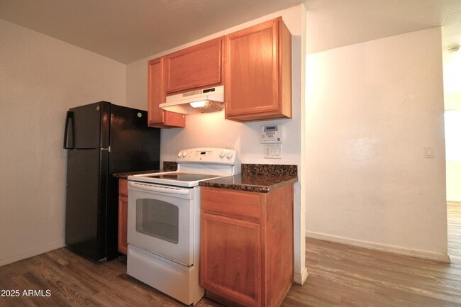 4022 E Portland St in Phoenix, AZ - Building Photo - Building Photo