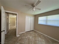 4754 West Dr in Ft. Myers, FL - Foto de edificio - Building Photo