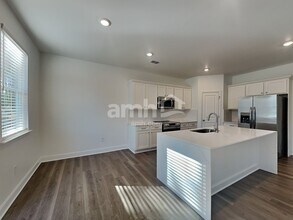 1499 Aquamarine Dr in Loganville, GA - Foto de edificio - Building Photo