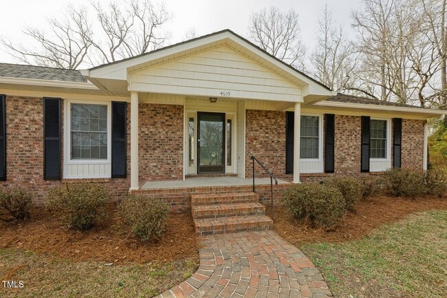 4610 Linden Rd in Linden, NC - Building Photo - Building Photo