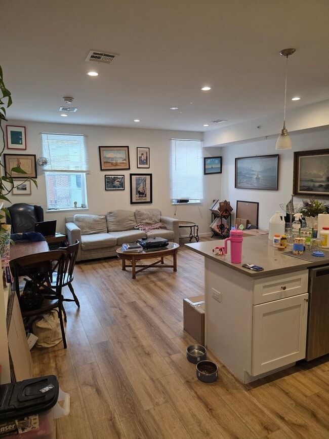 property at 737 S 4th St