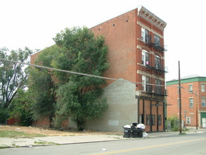 Cincinnati Apartment in Cincinnati, OH - Building Photo - Building Photo