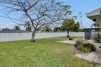 3414 SE 2nd Pl in Cape Coral, FL - Building Photo - Building Photo