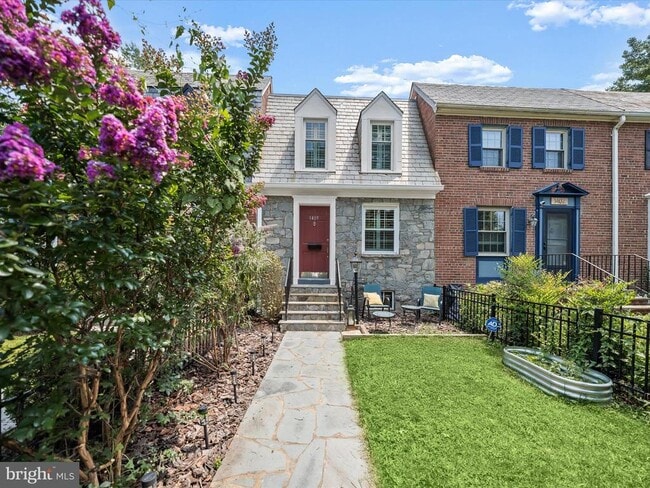 property at 1409 Mt Vernon Ave