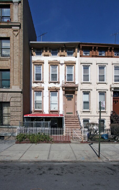 177 Van Buren St in Brooklyn, NY - Building Photo