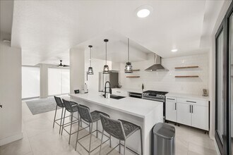 1704 Tabor St in Houston, TX - Building Photo - Building Photo