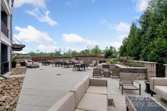 3630 N Davidson St, Unit 3308 in Charlotte, NC - Building Photo - Building Photo