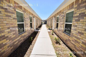 5201 N Hiawatha Dr, Unit 1 in Pharr, TX - Building Photo - Building Photo