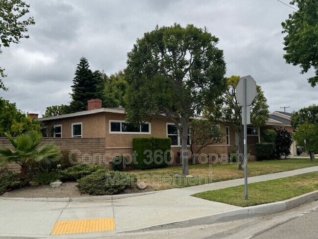 3203 Marwick Ave in Long Beach, CA - Building Photo - Building Photo