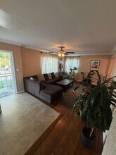 3850 Massachusetts Ave in La Mesa, CA - Foto de edificio - Building Photo