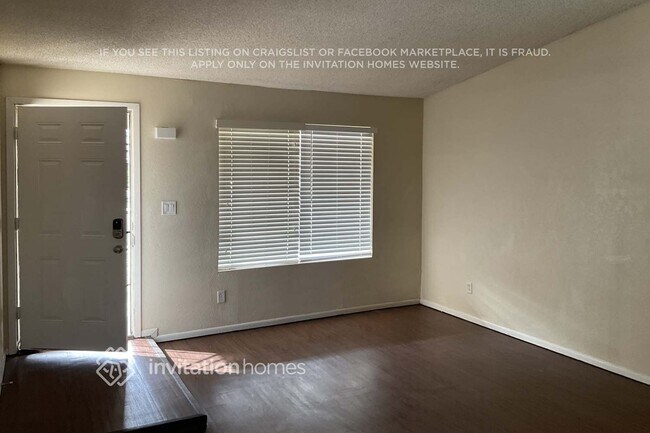 726 W Laguna Azul Ave in Mesa, AZ - Foto de edificio - Building Photo