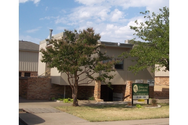 Alexander Ln Apartments in Euless, TX - Foto de edificio - Building Photo