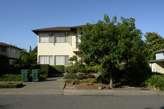 285 Waverley St in Menlo Park, CA - Foto de edificio - Building Photo