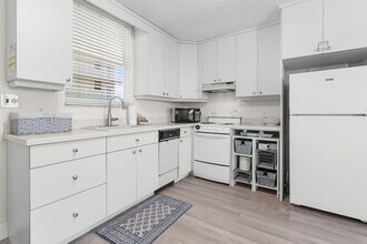 5800 Bonita Beach Rd SW in Bonita Springs, FL - Foto de edificio - Building Photo