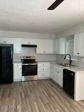 2416 W Augusta Ave in Phoenix, AZ - Building Photo - Building Photo