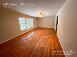 4613 Emerald Bay Dr in Northport, AL - Building Photo - Building Photo