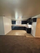 136 W 84th St in Los Angeles, CA - Building Photo - Building Photo