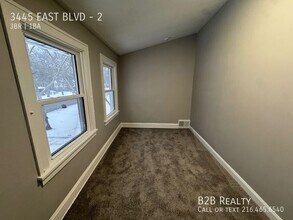 3445 East Blvd in Cleveland, OH - Building Photo - Building Photo