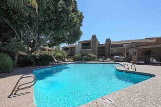 7950 E Starlight Way in Scottsdale, AZ - Building Photo - Building Photo