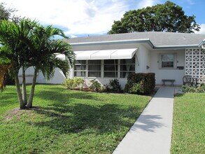 1102 North Dr in Delray Beach, FL - Building Photo - Building Photo
