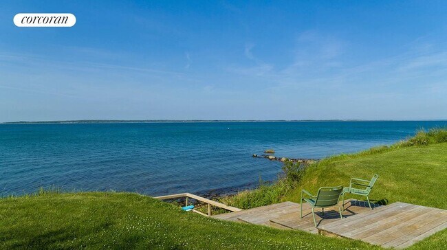 property at 285 Kings Point Rd