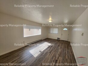 845 12th St, Unit A in Idaho Falls, ID - Building Photo - Building Photo